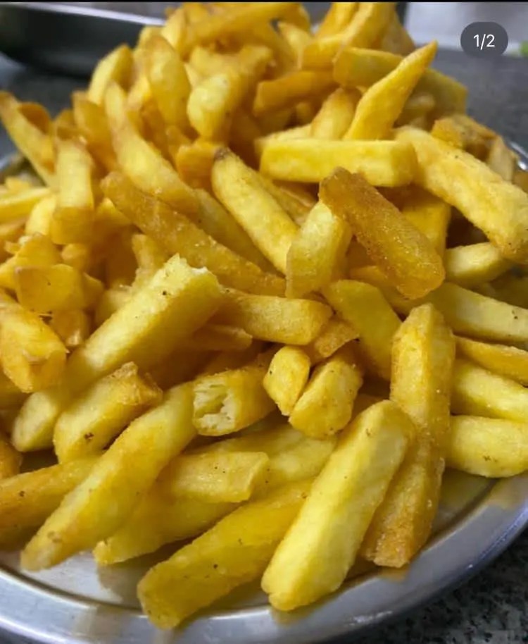 PORÇÃO DE FRITAS M