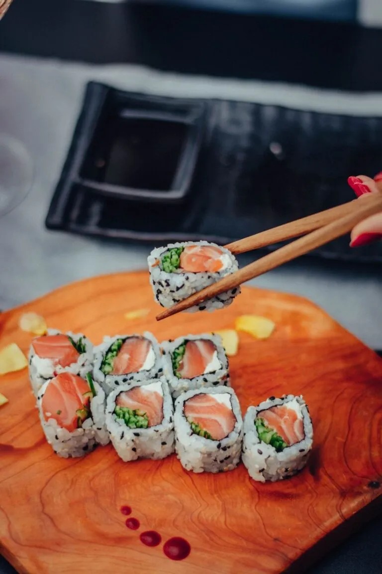 URAMAKI ALASKA 9 PEçAS