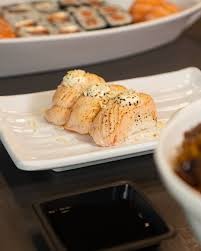 NIGUIRI SALMAO MACARICADO 4 PEÇAS