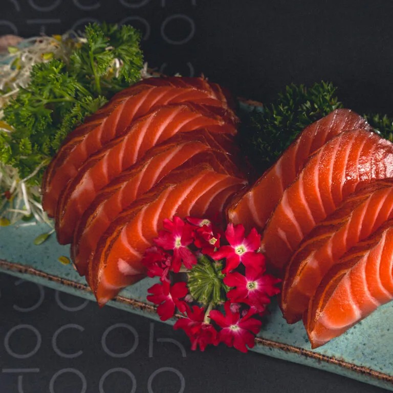 SASHIMI SALMAO BLACK 10 PEÇAS