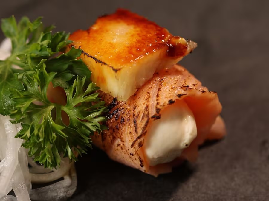 KURISU DE ABACAXI CARAMELIZADO 4 PEÇAS