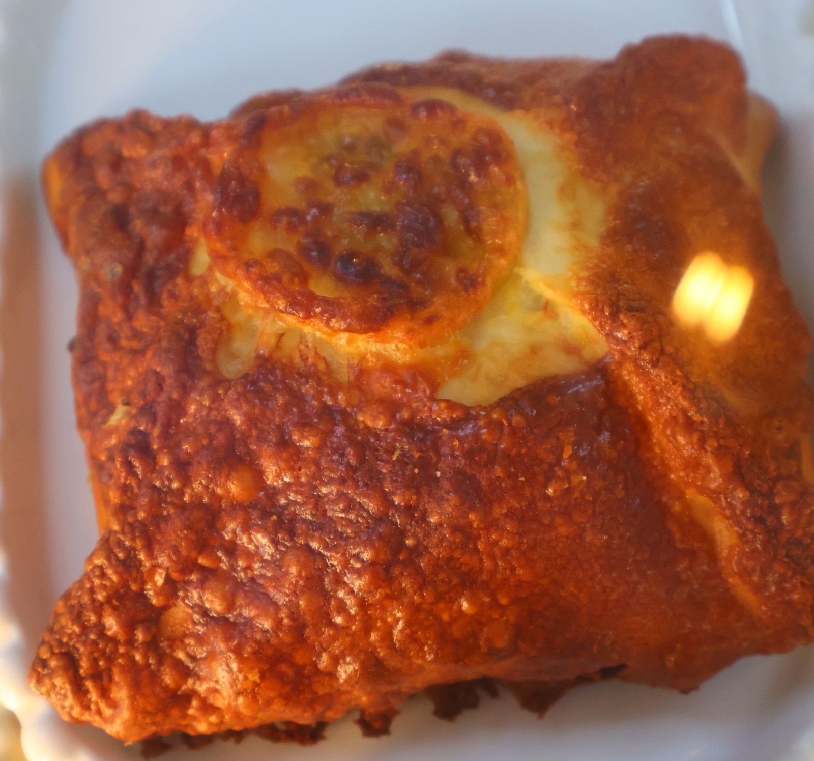 ENROLADO PRESUNTO, QUEIJO E FRANGO