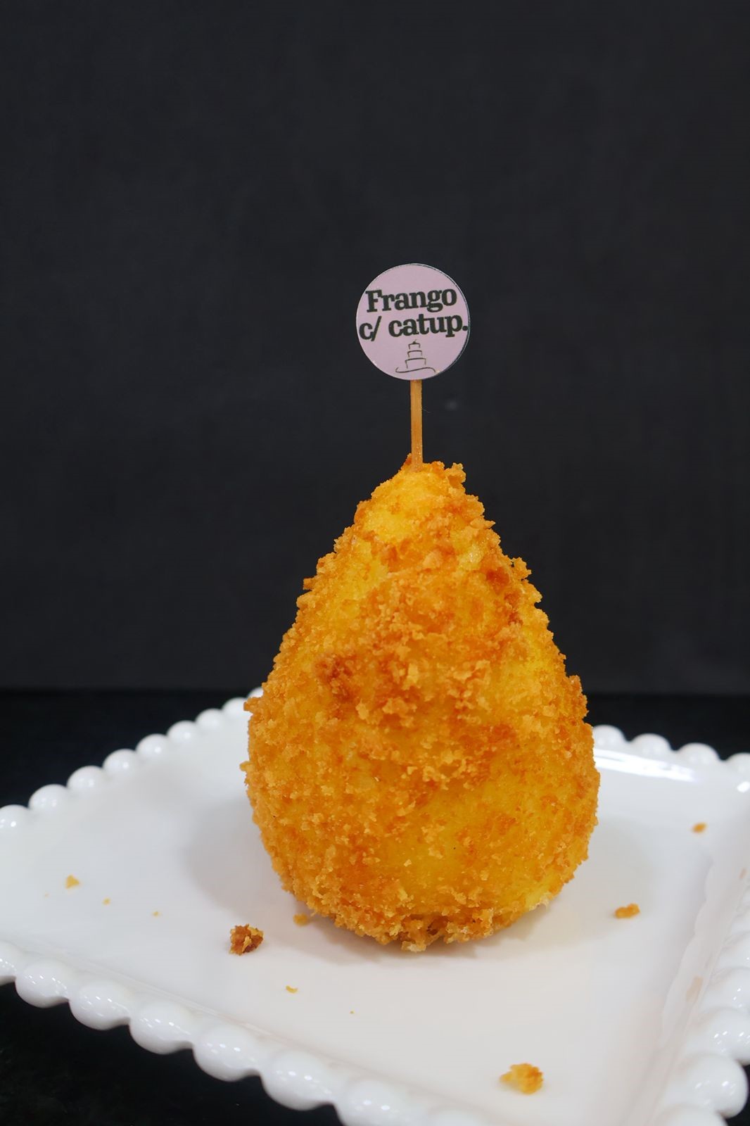 COXINHA DE FRANGO COM CATUPIRY