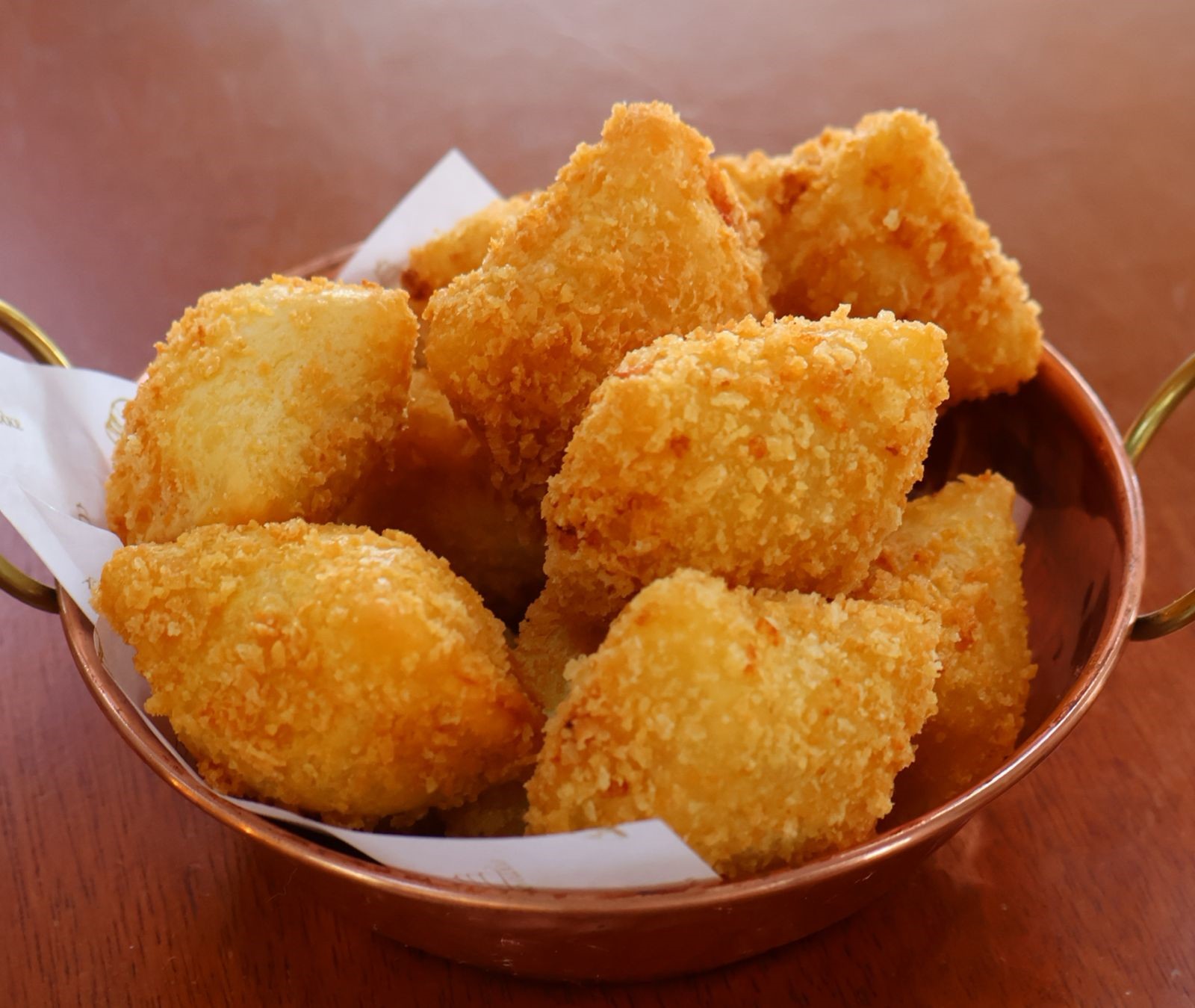 PORÇÃO DE MINI SALGADINHOS 12UND