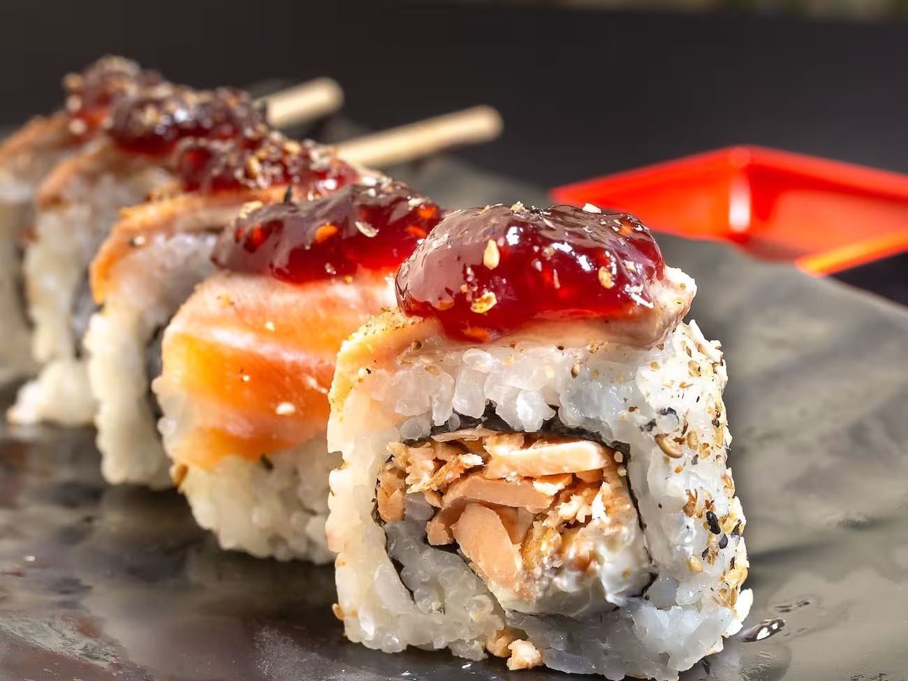 URAMAKI GELEIA DE MORANGO 5 PECAS