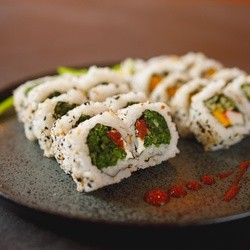 URAMAKI VEGETARIANO 5 PECAS