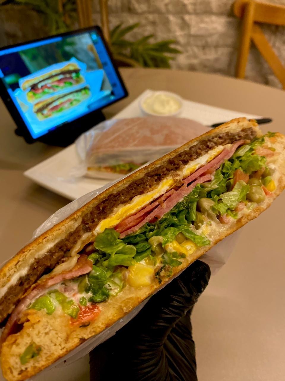 XIS CALABRESA MÉDIO 13 CM