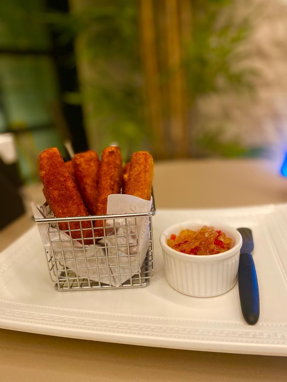 PORÇÃO DE QUEIJO COALHO EMPANADO (10 UN)