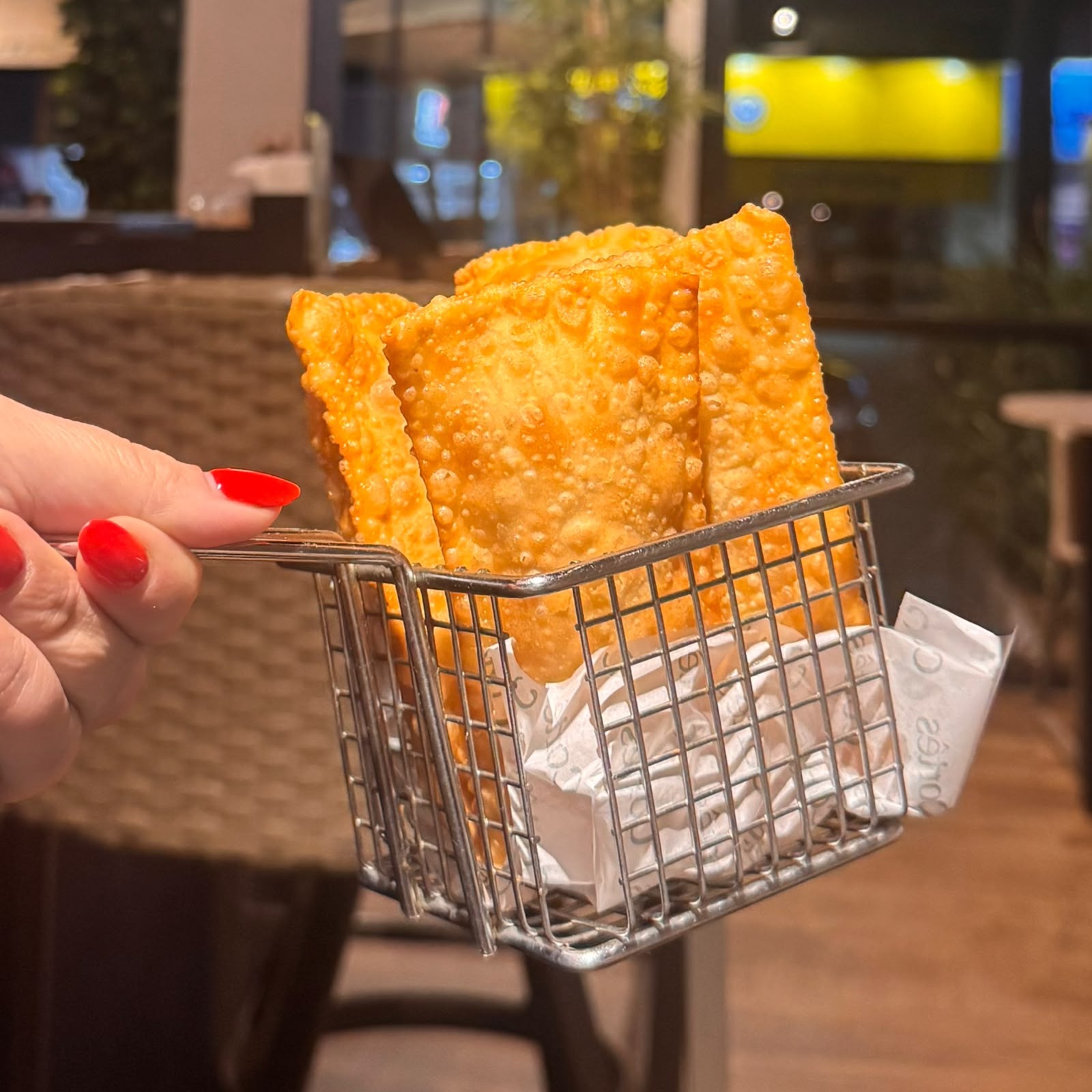 MOMENTO MINI PASTÉIS
