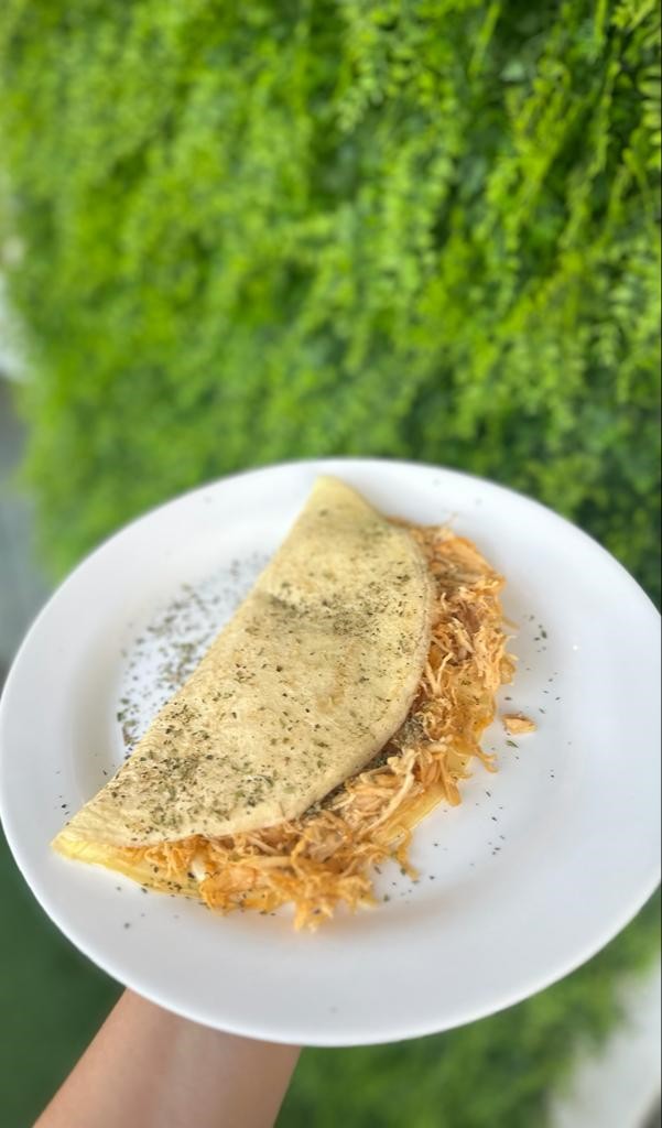 CREPIOCA DE FRANGO COM QUEIJO