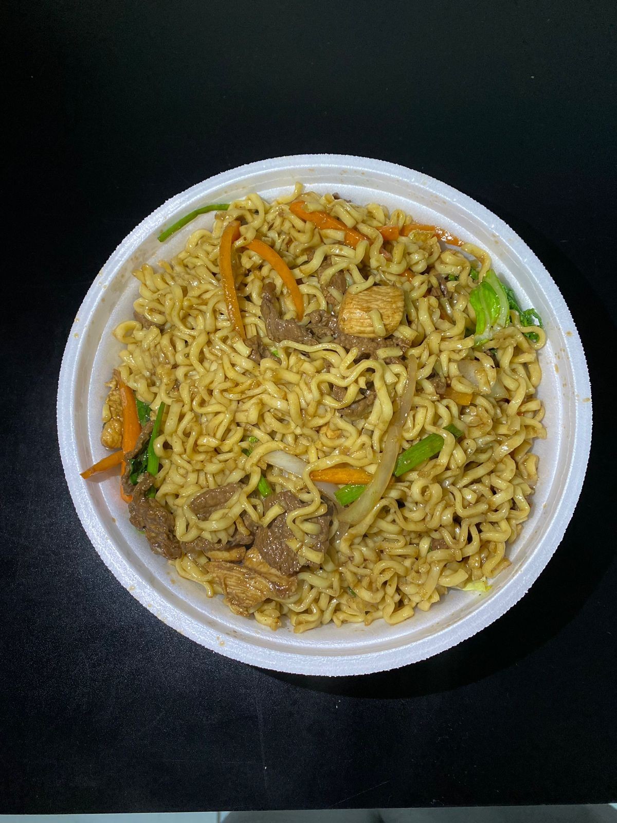 YAKISOBA MISTA (FRANGO+CARNE)