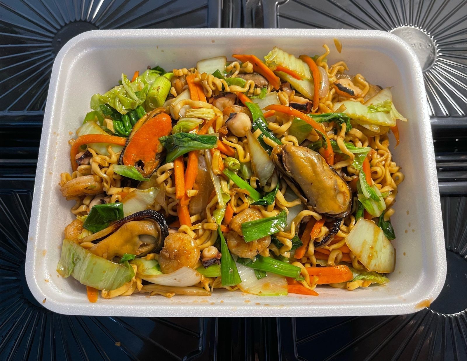 YAKISOBA DE MEXILHÃO (MARISCO)